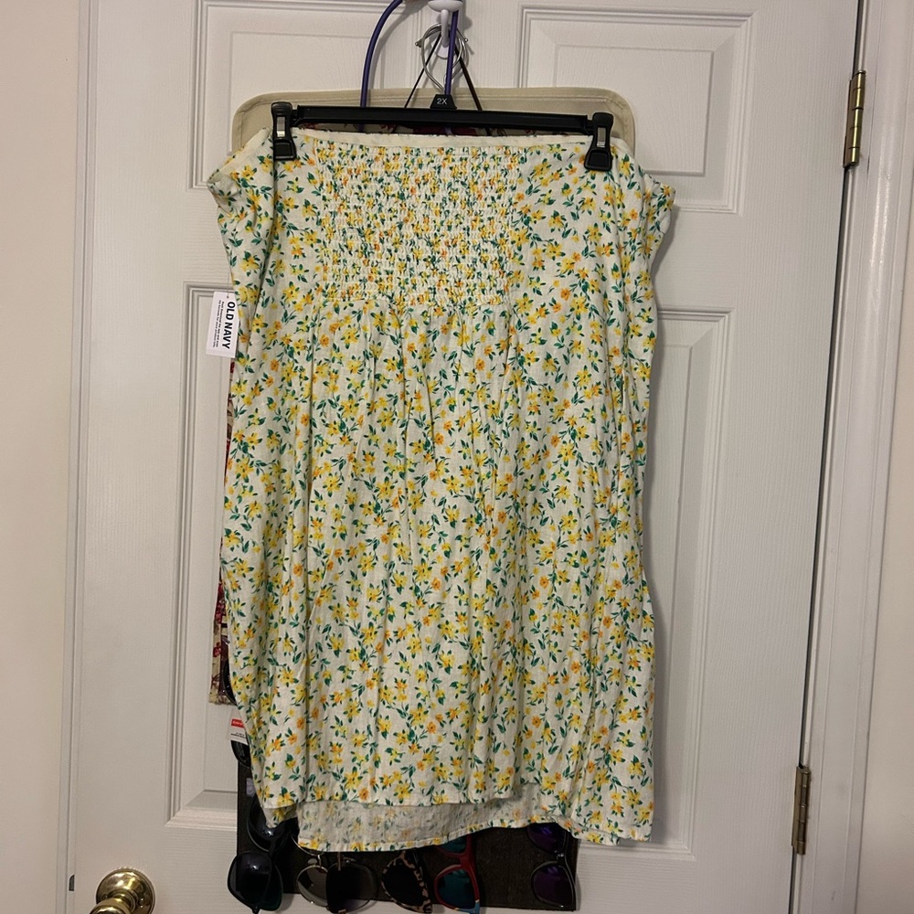 BNWT Size XXL Old Navy Floral Strapless Dress in Yellow and Green - Picture 4 of 5